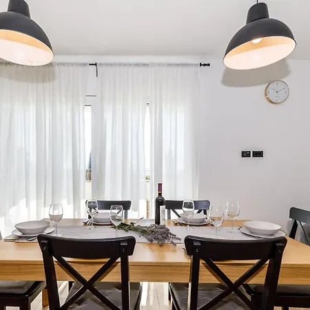 Strandblick Holiday home Pula